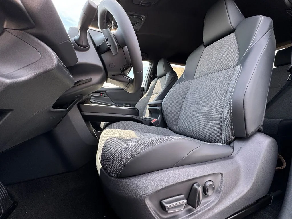 New 2026 Wind Chill Pearl Toyota XLE image 18