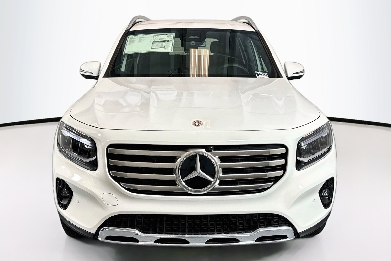 New 2026 Polar White Mercedes-Benz GLB 250 image 2