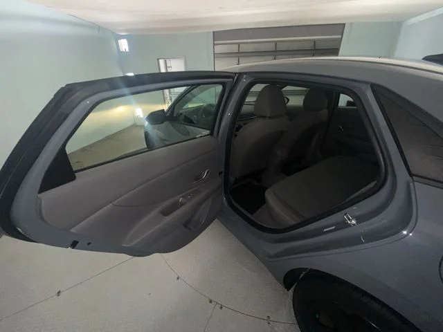 Used 2022 Gray Hyundai SEL image 21