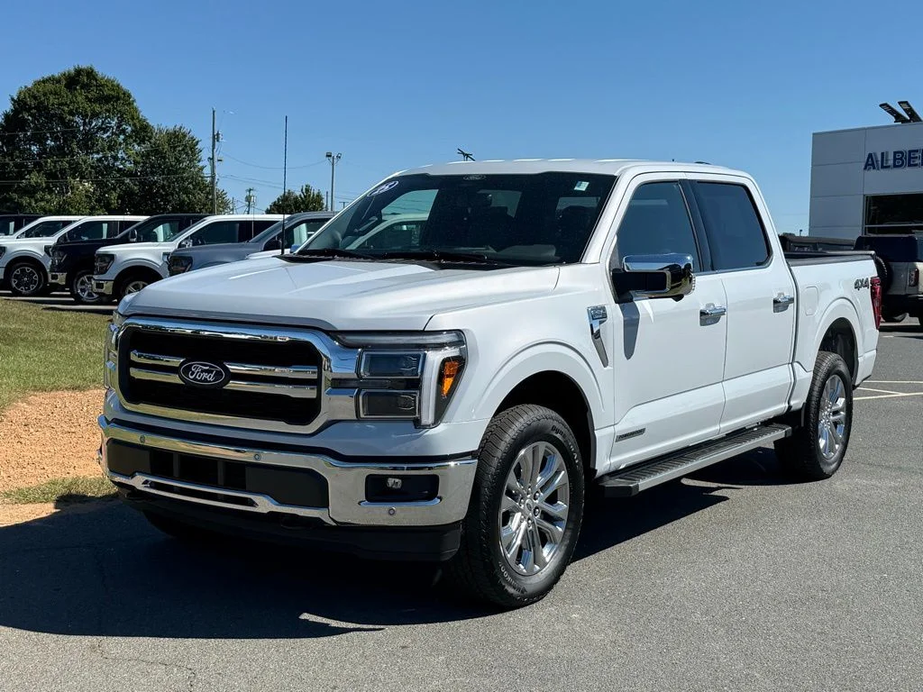 New 2025 White Ford Lariat image 8