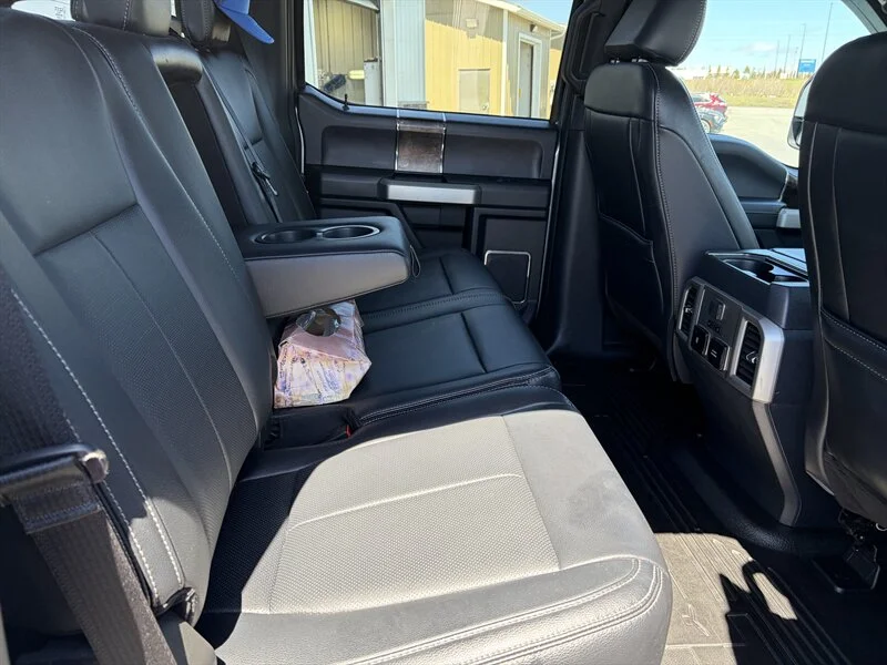 Used 2022 Grey Ford Super Duty Lariat image 15