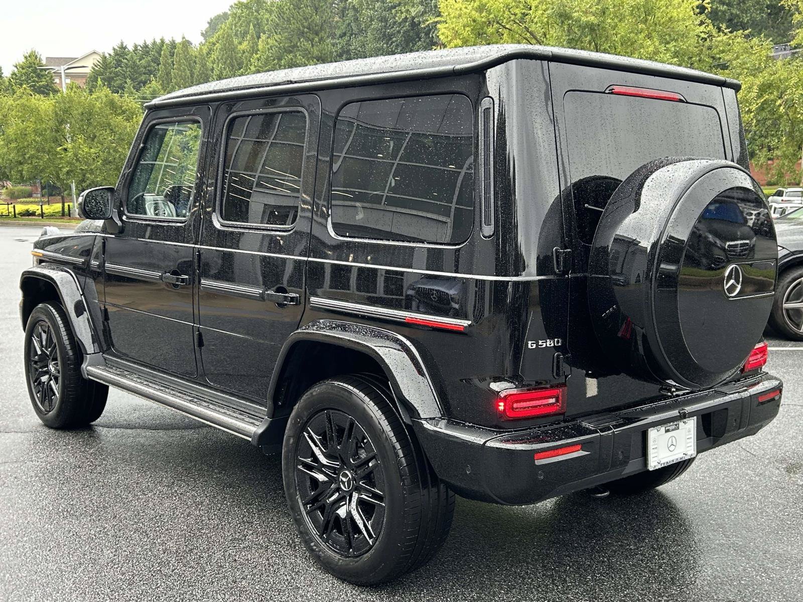 New 2027 Obsidian Black Metallic Mercedes-Benz G 580e SUV image 11