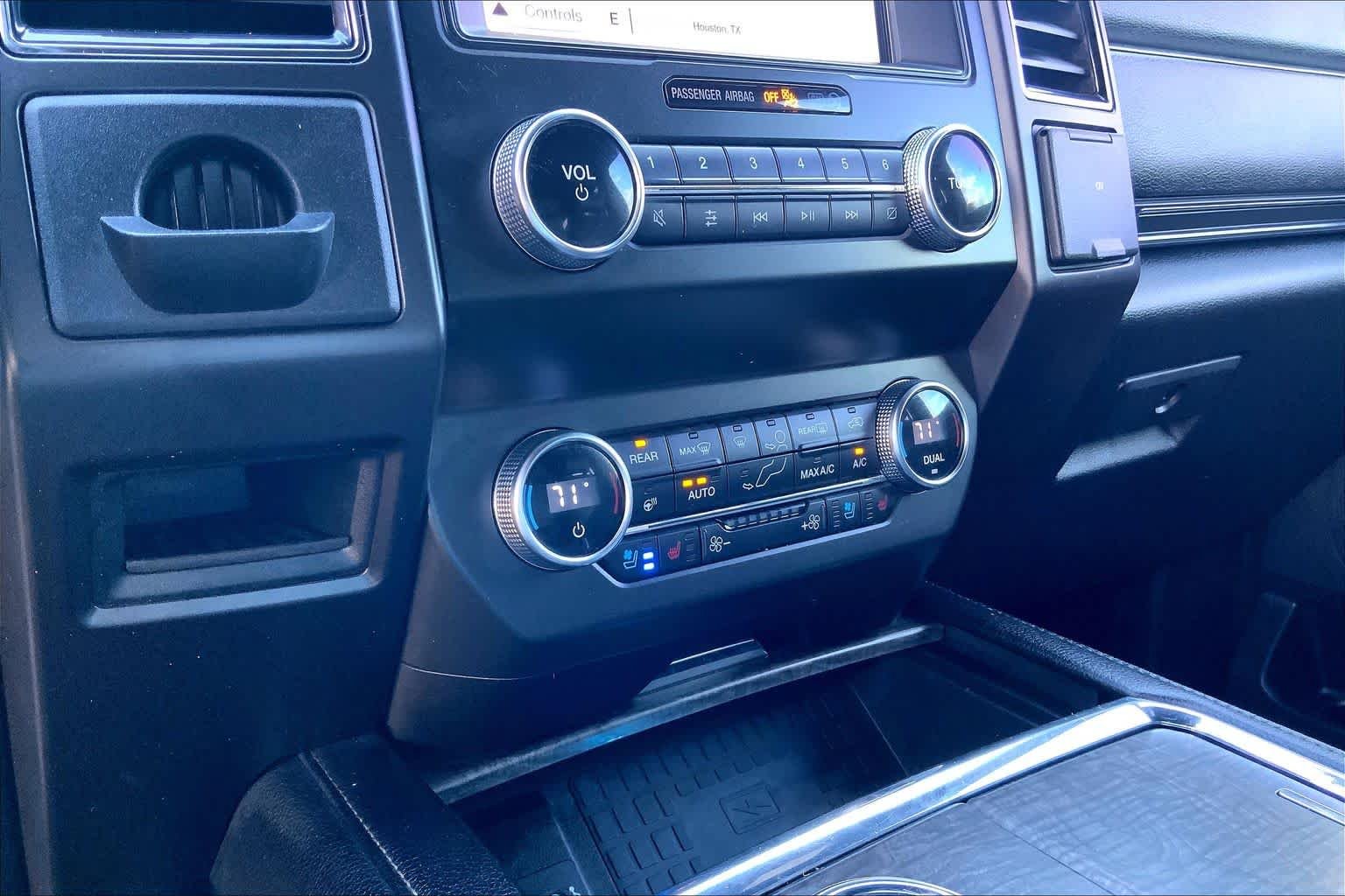 Used 2019 Magnetic Ford Limited image 33