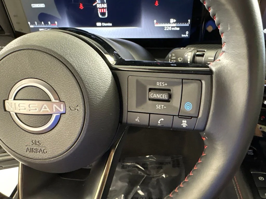 Used 2025 Black Nissan SR image 29
