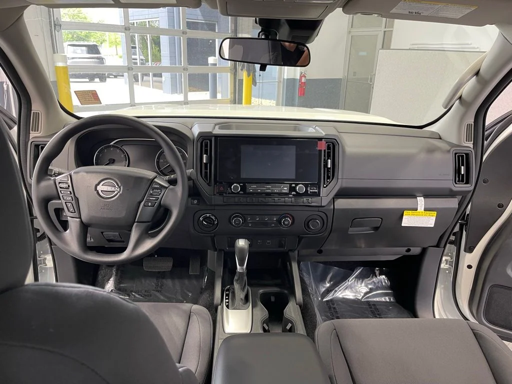 2026 Nissan Frontier S - Photo 8
