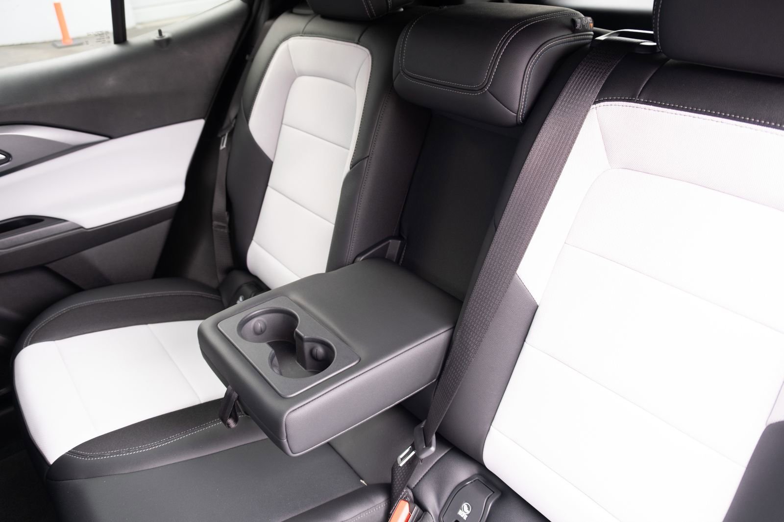 2026 Chevrolet Equinox EV 2LT - Photo 16