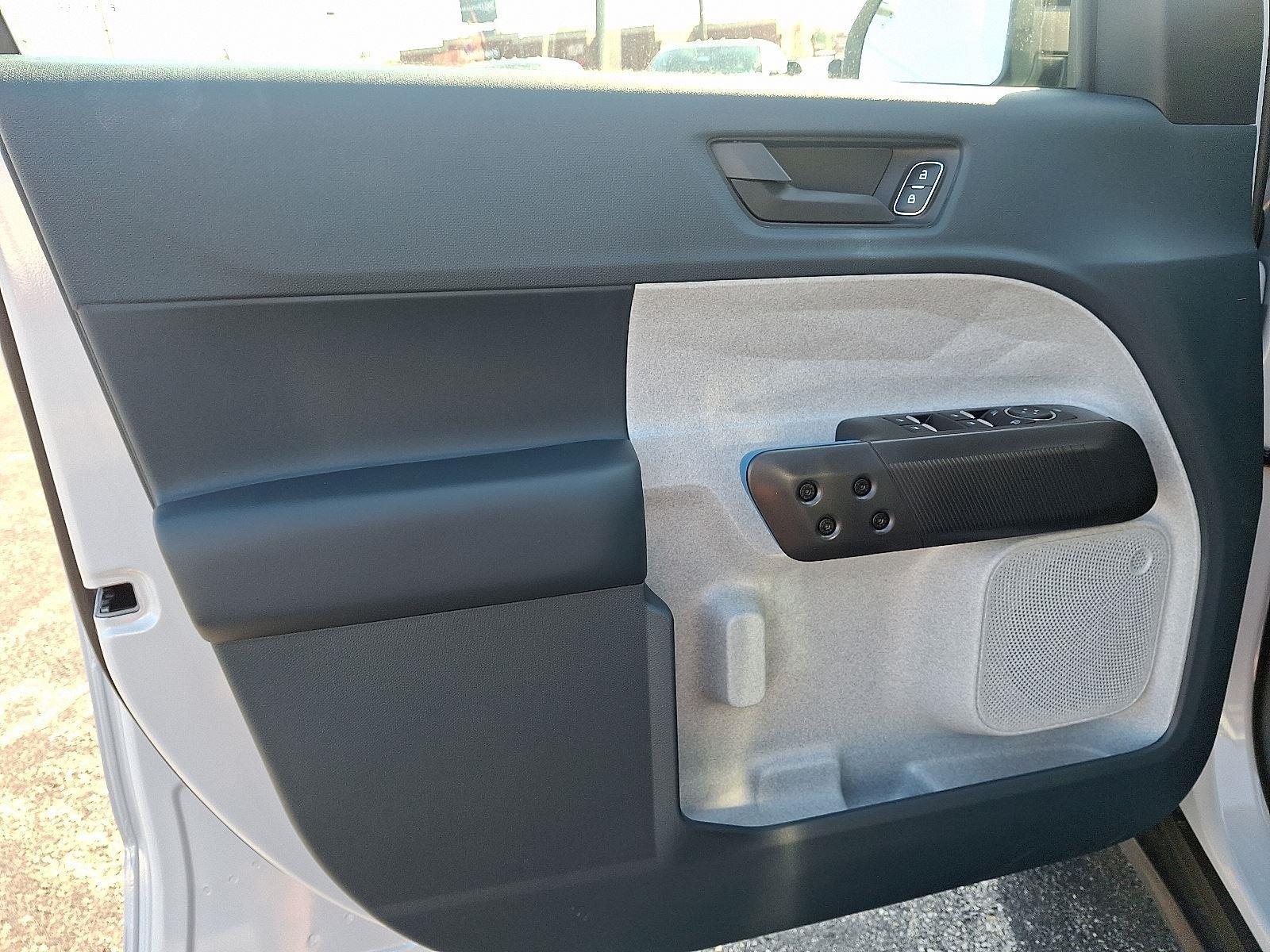2025 Ford Maverick XLT - Photo 10