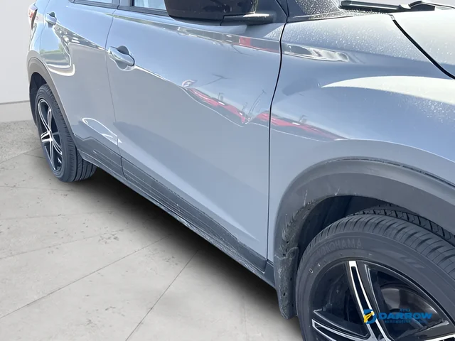 Used 2023 Gray Nissan SV image 27