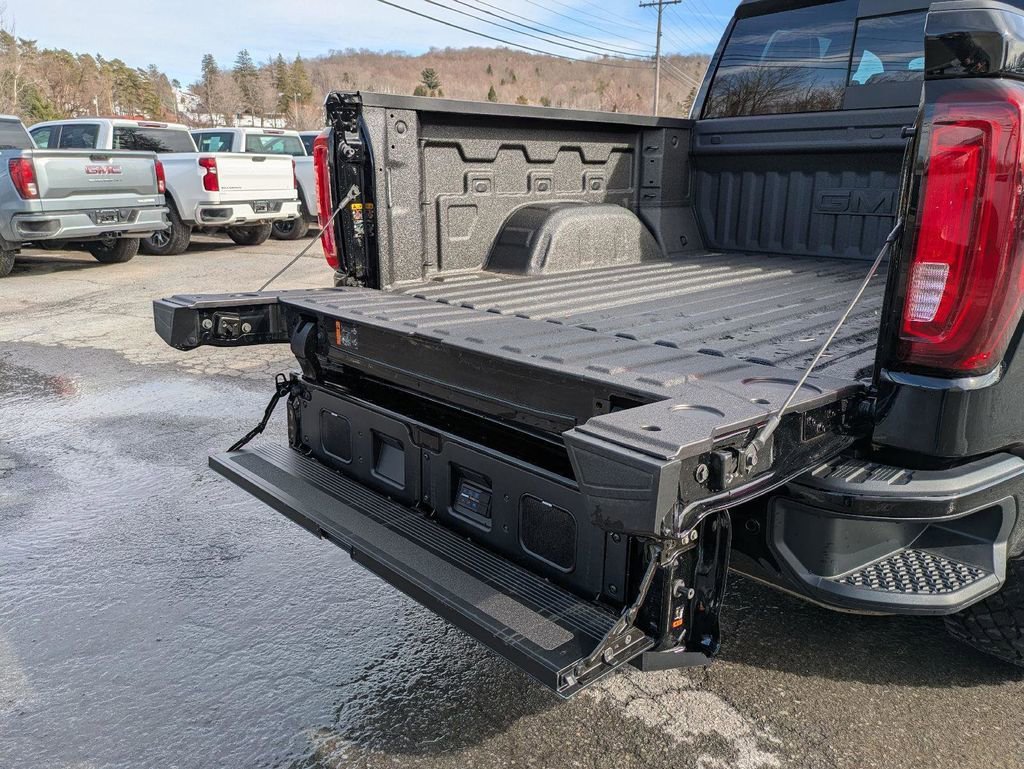 2026 GMC Sierra 1500 AT4X - Photo 21