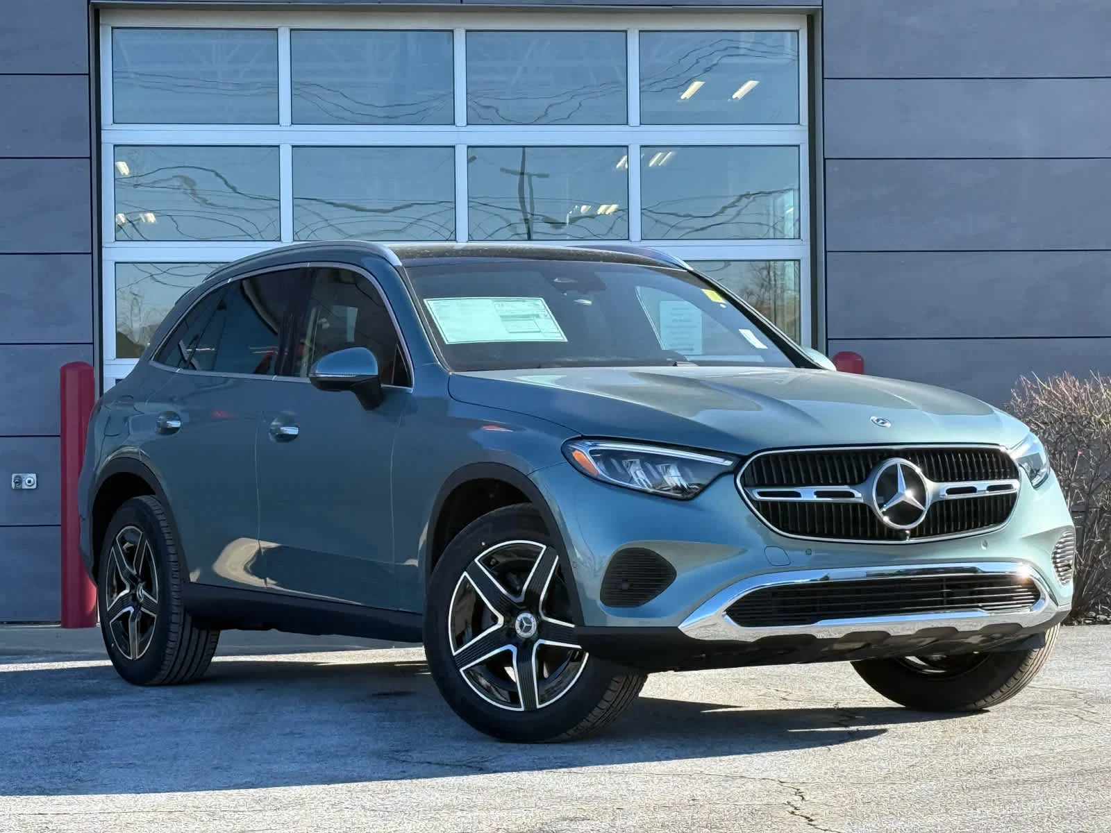 2026 Mercedes-Benz GLC GLC 300 4MATIC's photo
