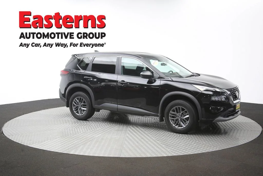 Used 2023 Black Nissan S image 42