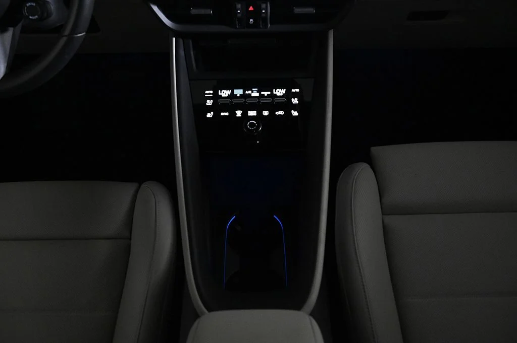 Used 2025 Ice Grey Metallic Porsche  image 16