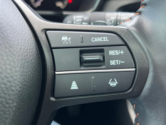 Used 2025  Honda Sport image 18