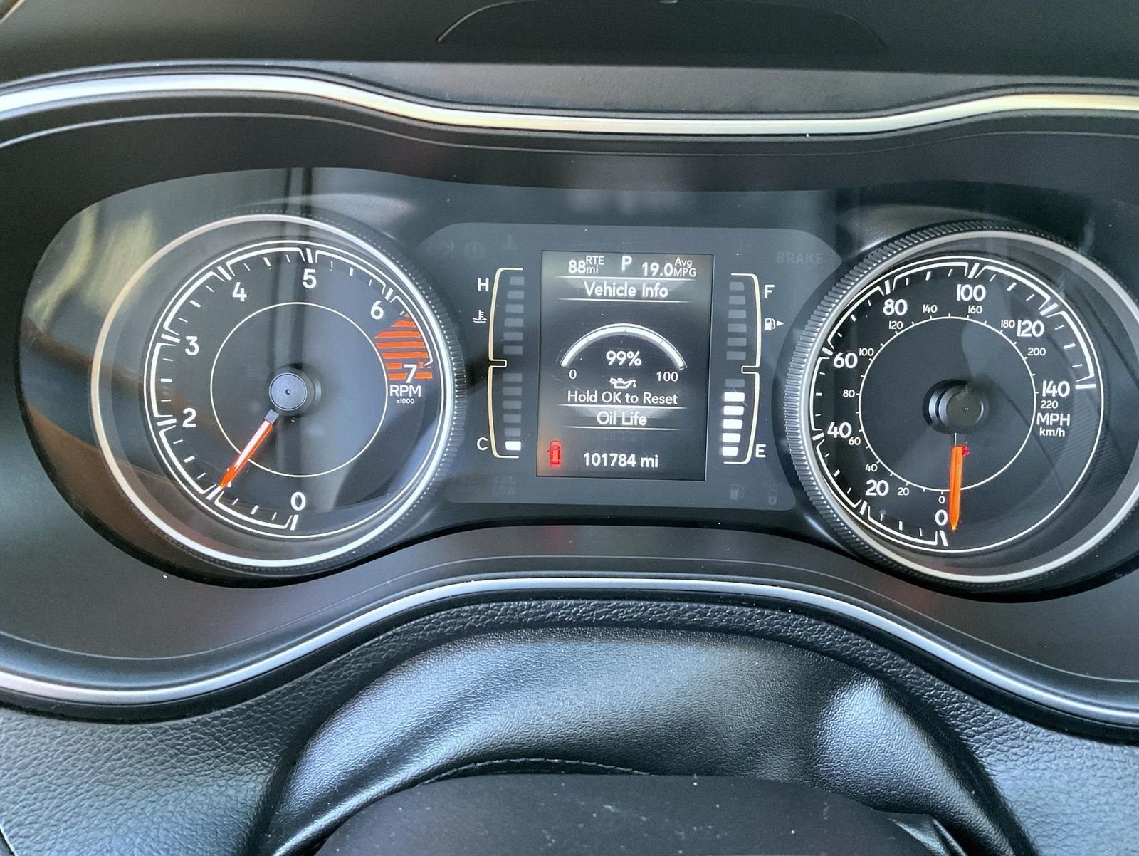 Used 2019 Red Jeep Latitude Plus image 12