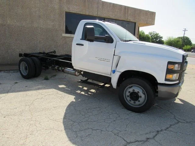 2023 Chevrolet Silverado HD Work Regular Cab 141" WB's photo