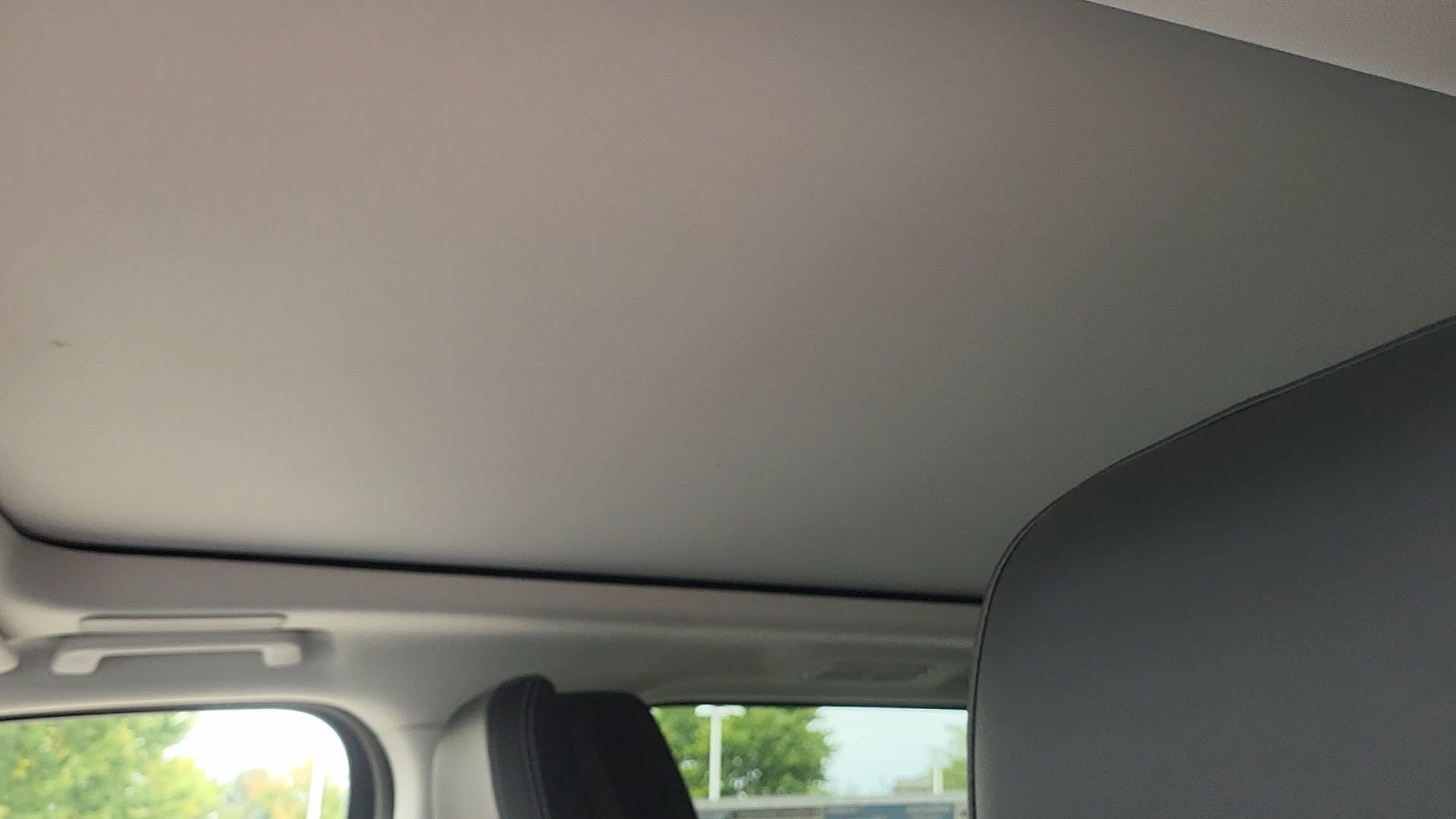 New 2027 Glacier Gray Metallic Tri-Coat Ford Platinum image 14