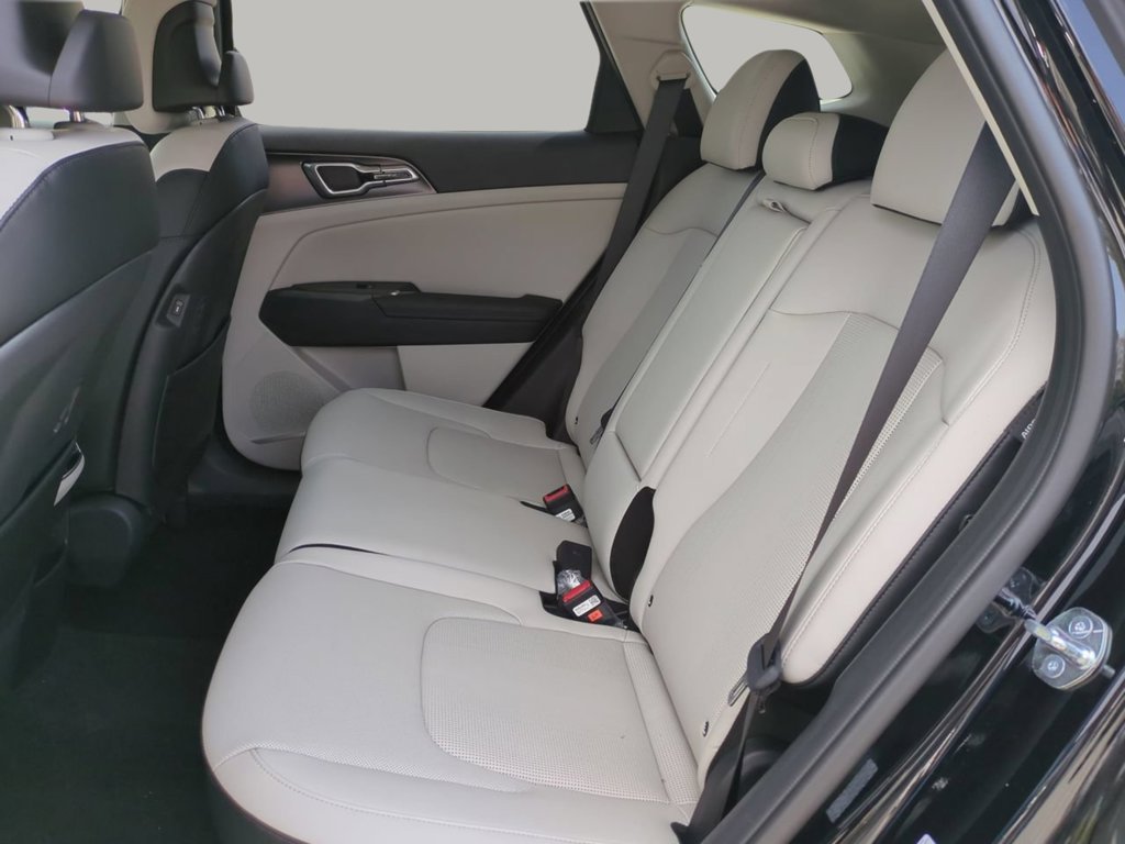 2026 Kia Sportage EX - Photo 18