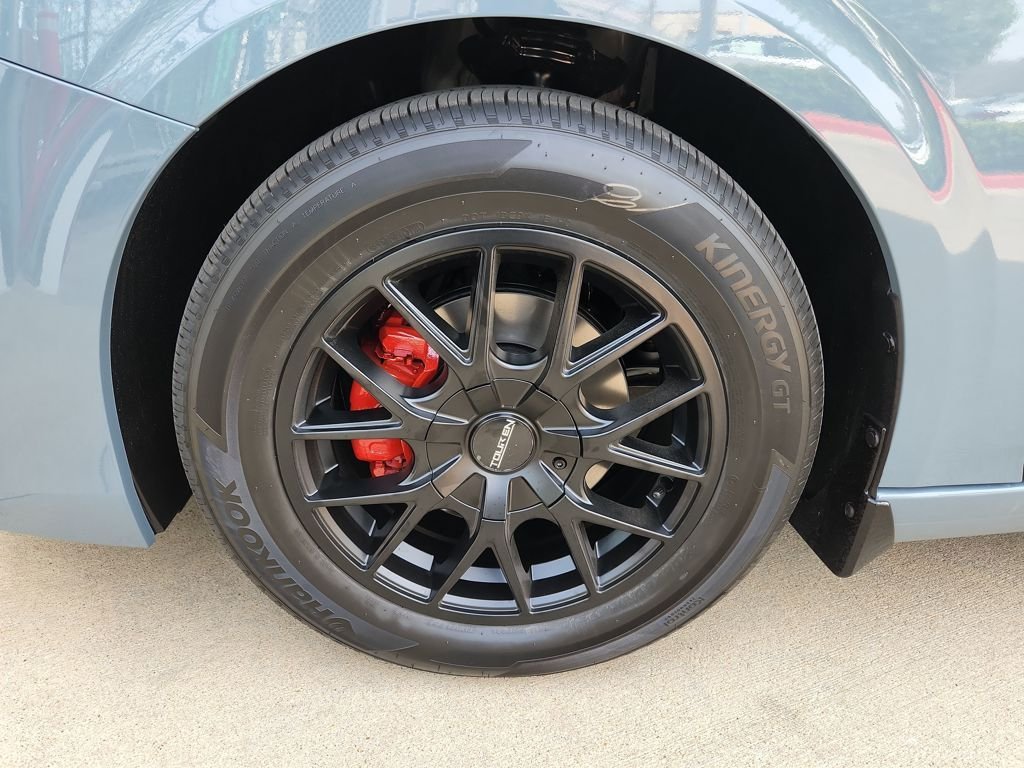 New 2026 Atlantic Gray Metallic Nissan SV image 21