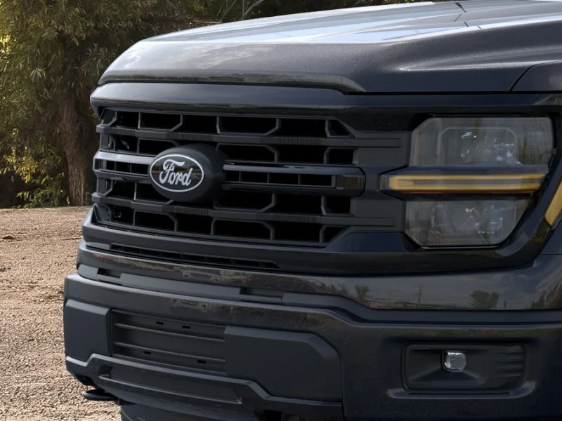 New 2026 Agate Black Metallic Ford XLT image 40