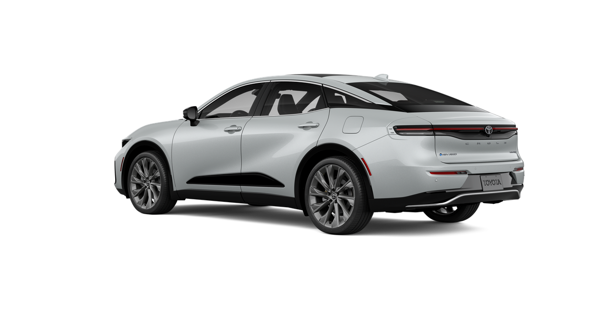 New 2027 Oxygen White Toyota Limited image 6