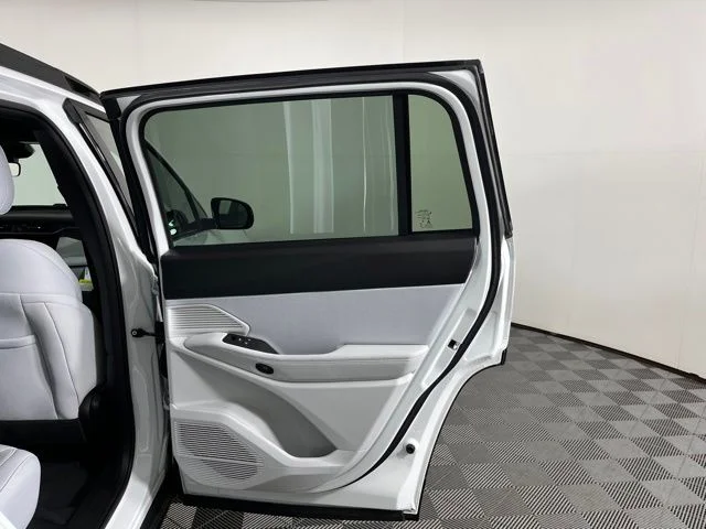 Used 2026 White Jeep Laredo image 41