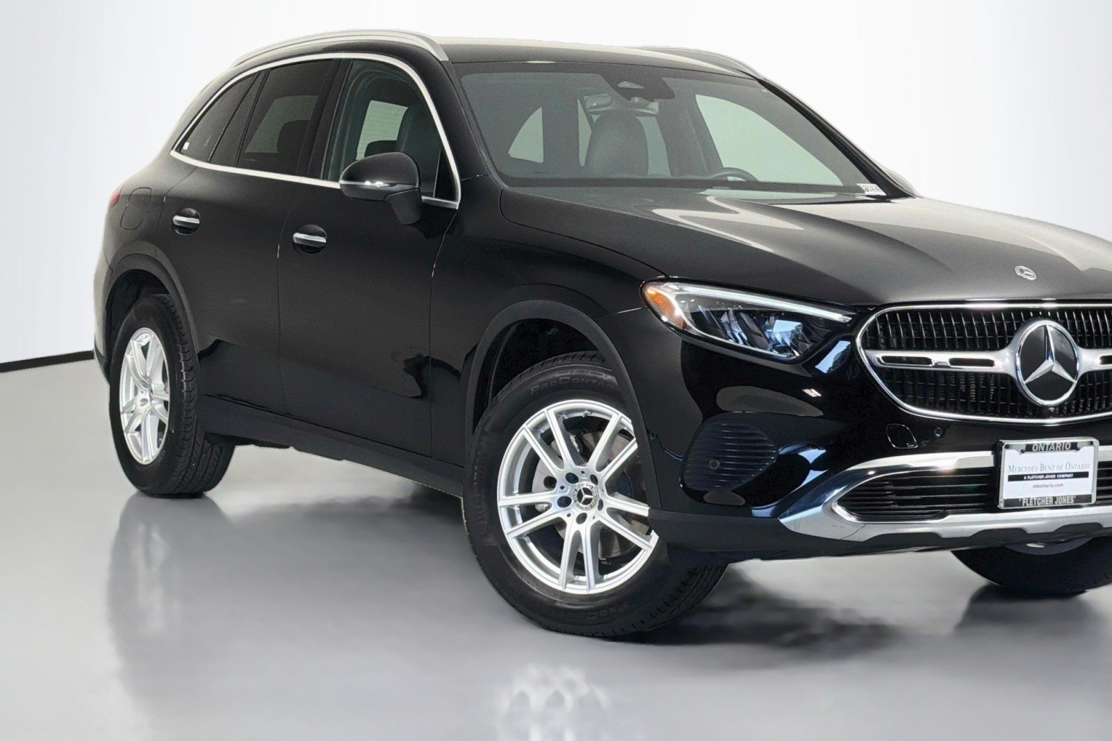 Used 2023 Black Mercedes-Benz 300 image 13