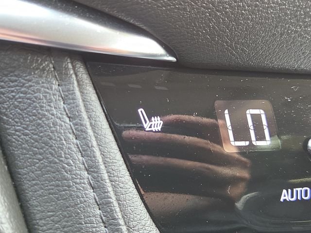 Used 2019 Black Metallic Cadillac Luxury image 16
