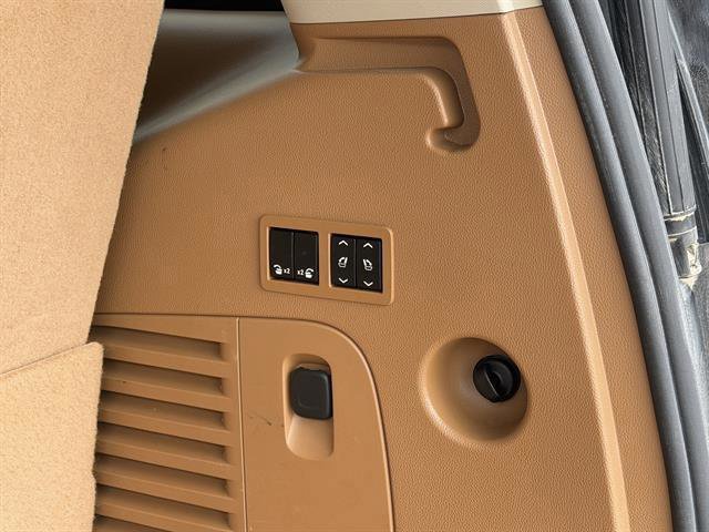 Used 2016 Terra Mocha Metallic Cadillac Platinum image 6
