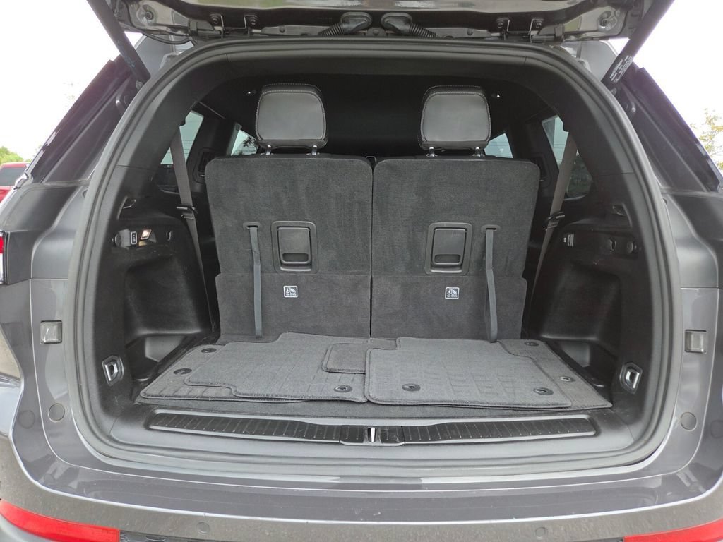 Used 2023 Baltic Gray Metallic Clearcoat Jeep Altitude image 21