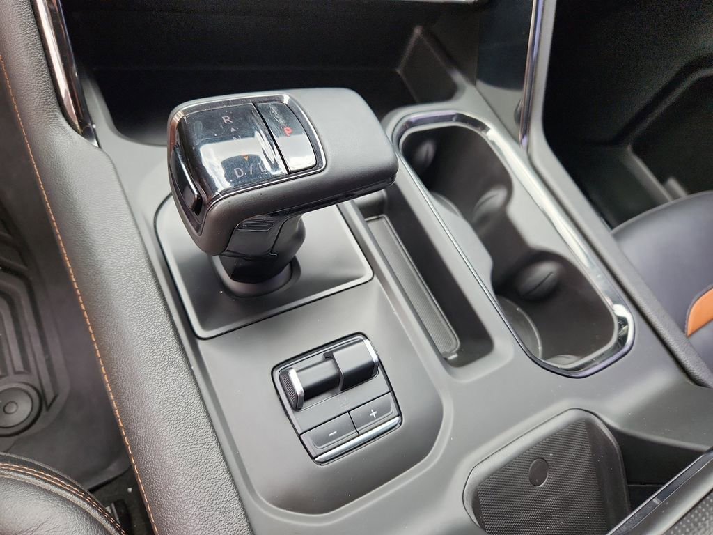 Used 2025 Onyx Black GMC AT4 image 21