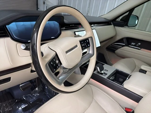 Used 2024 Batumi Gold Premium Metallic Land Rover Autobiography image 10