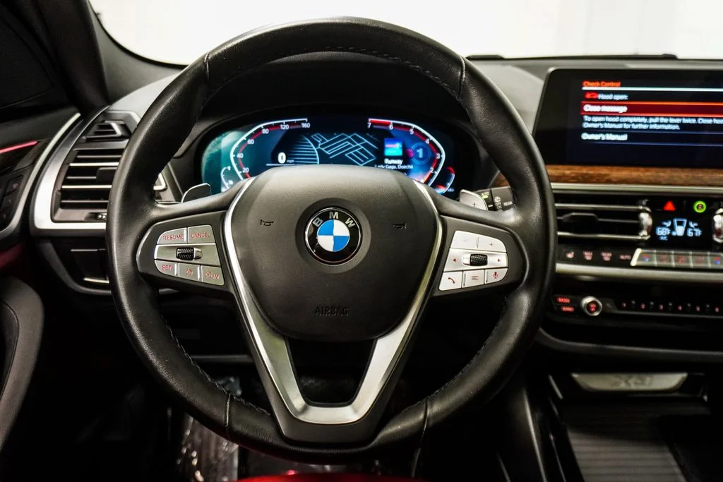 Used 2023 White BMW xDrive30i image 15