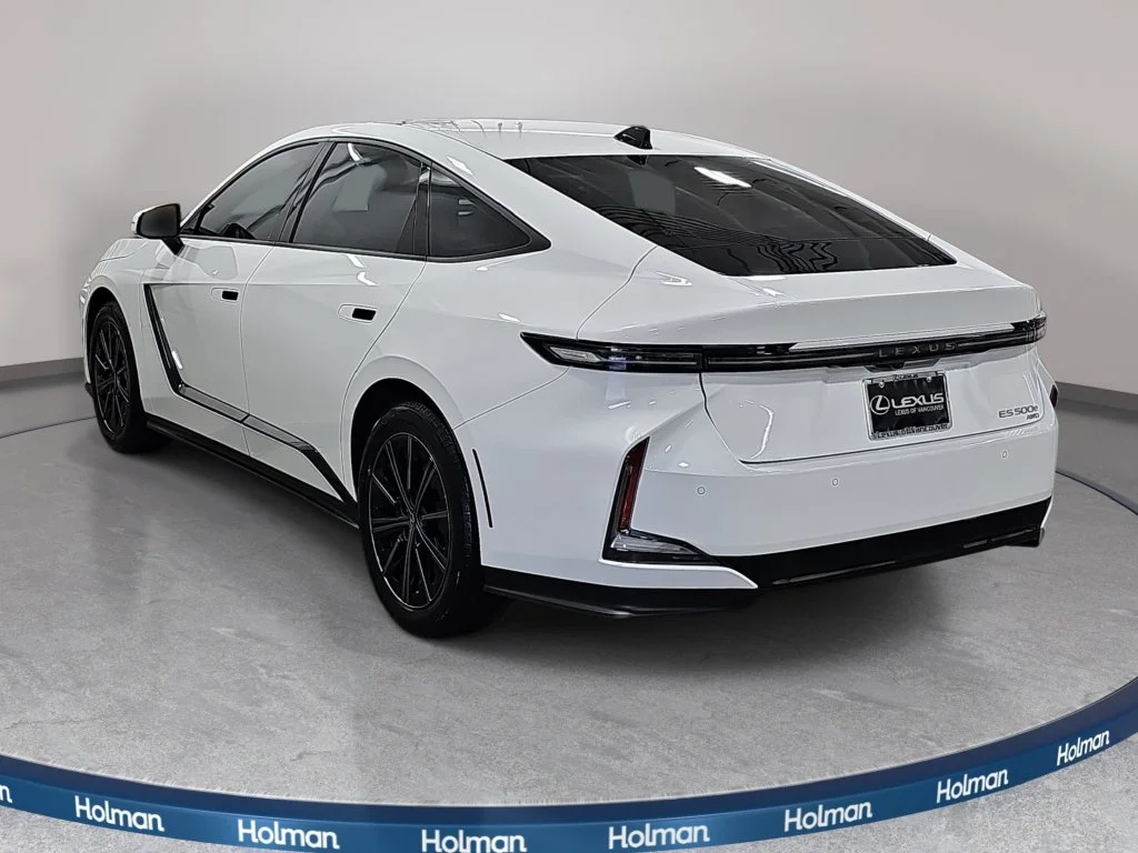 Used 2026 WHITE NOVA GLASS FLAKE Lexus 500e Premium image 8