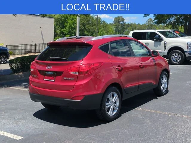 Used 2013 Red Hyundai GLS image 5