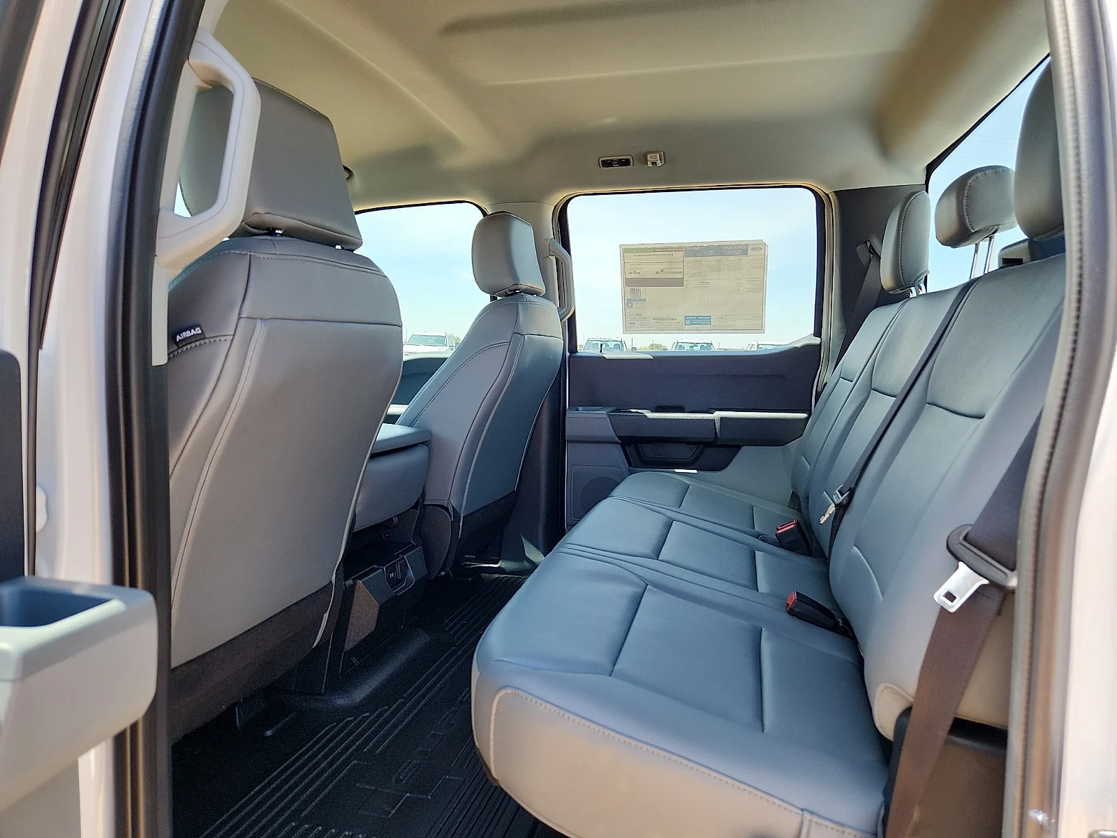 New 2026 Oxford White Ford F-450® XL image 18