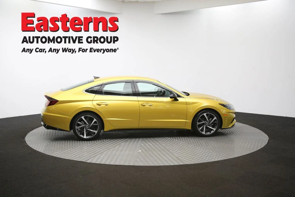 Used 2021 Yellow Hyundai SEL Plus image 43