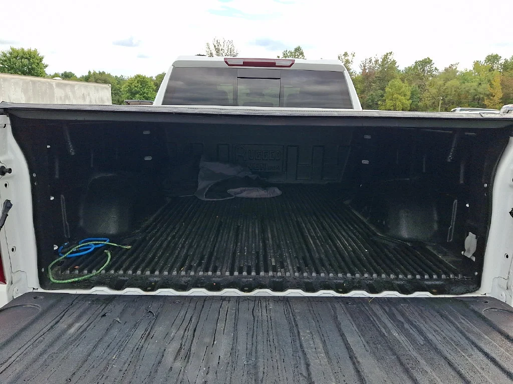 Used 2024 White Chevrolet RST image 31
