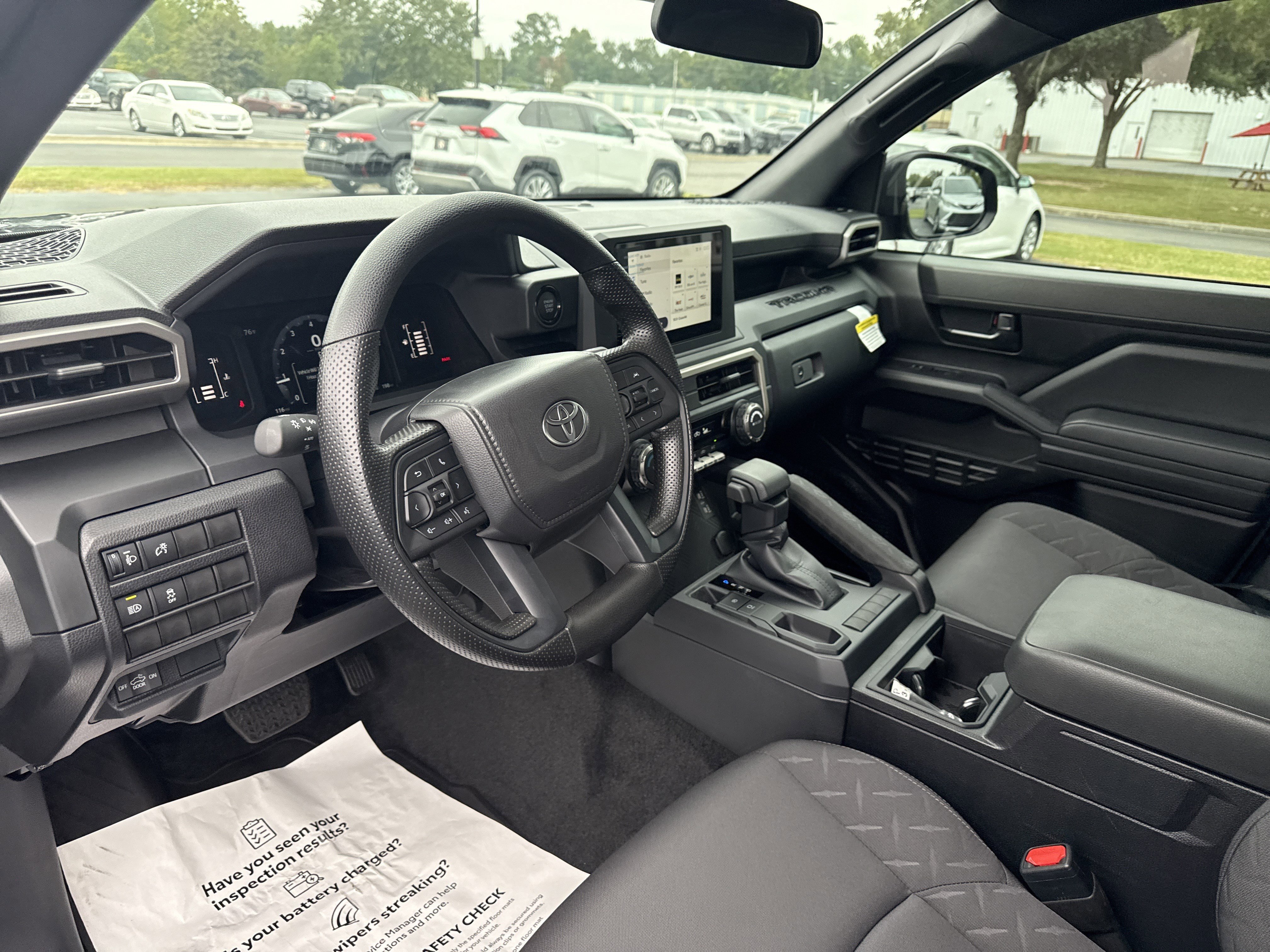 Used 2025  Toyota  image 15