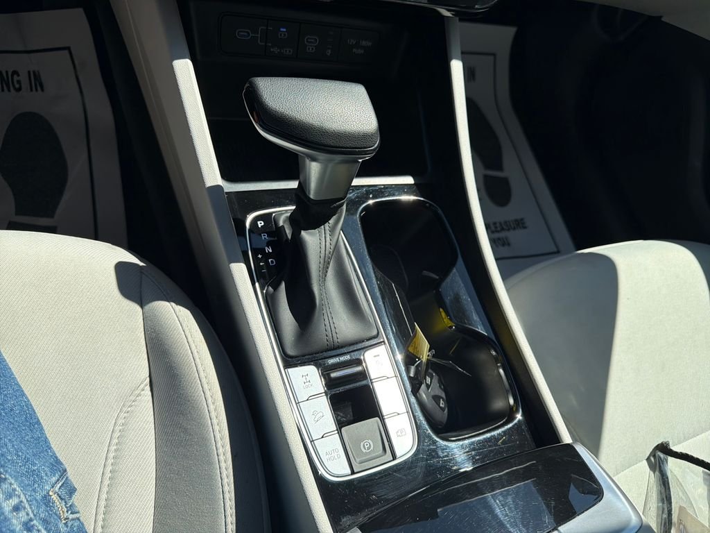 Used 2025 Ecotronic Gray Hyundai SEL image 25