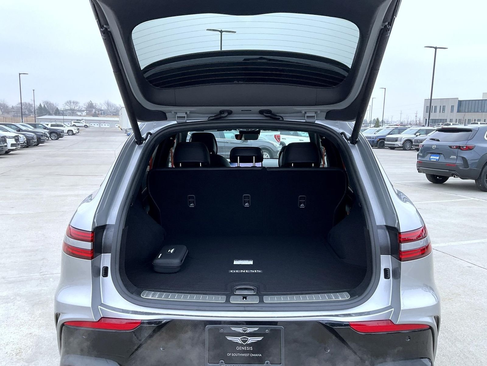 New 2026 Silver Genesis 3.5T Sport Prestige image 9