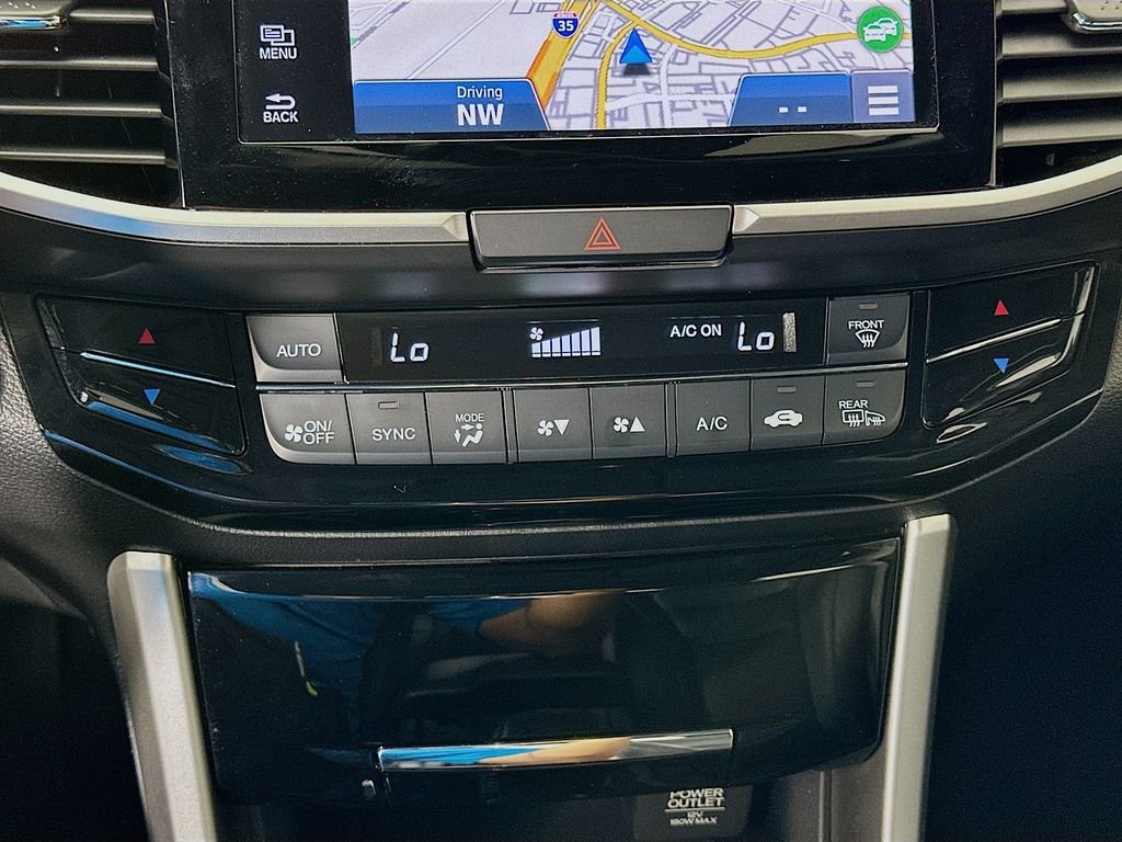 Used 2017 Crystal Black Pearl Honda Touring image 16