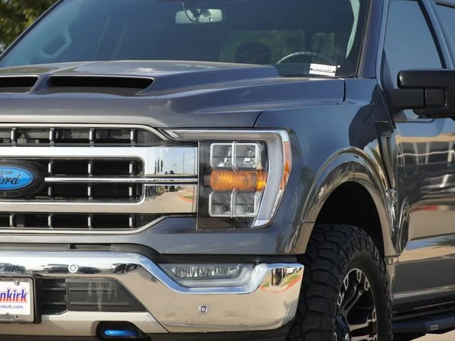 Used 2022 Gray Ford Lariat image 4