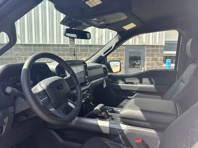 New 2026 Oxford White Ford XLT image 19
