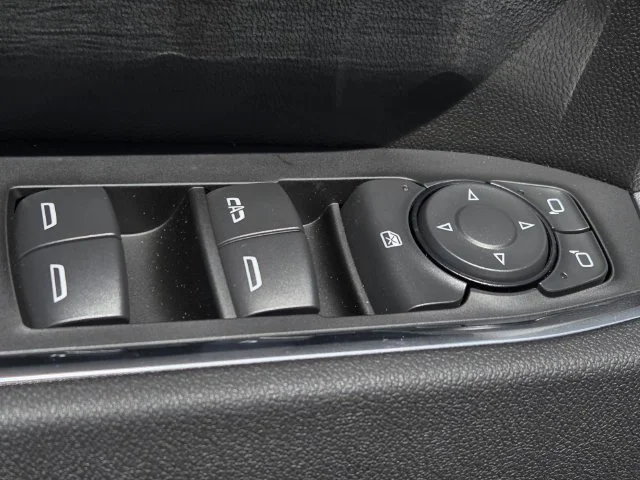 2026 GMC Sierra 1500 SLE - Photo 25