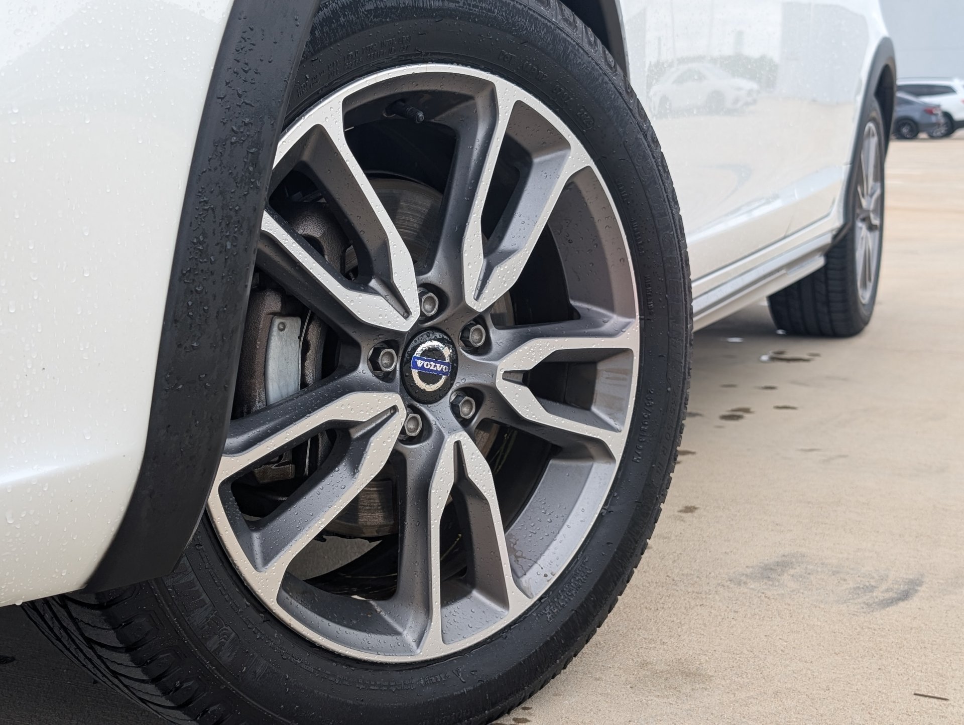 Used 2016 Volvo V60 Base with VIN YV4612HK3G1012699 for sale in Buda, TX