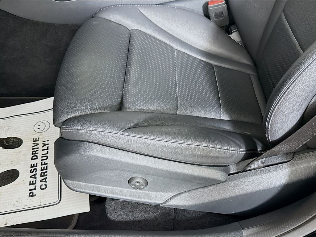 Used 2019  Mercedes-Benz GLC 300 image 19