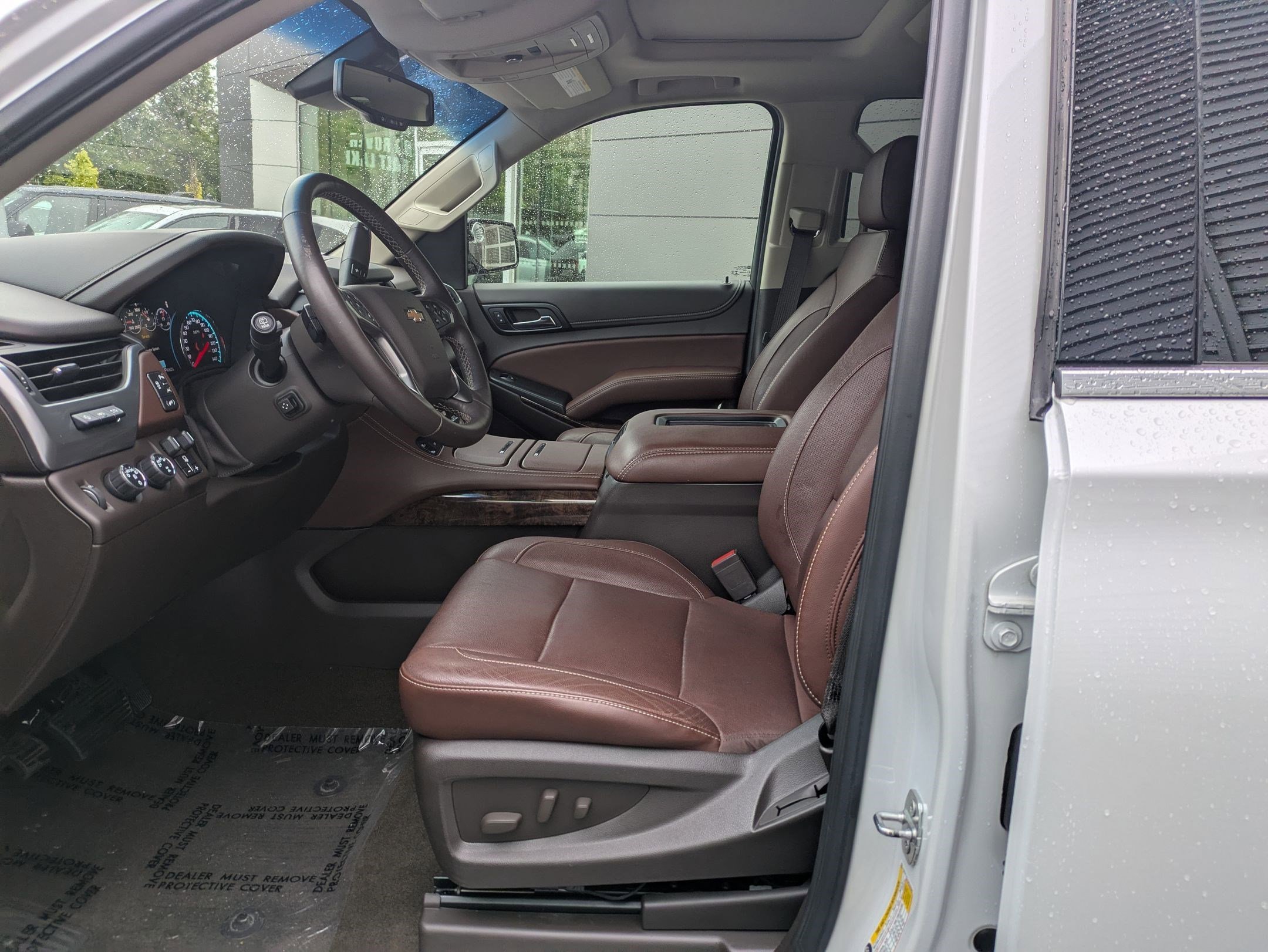 Used 2018 Iridescent Pearl Tricoat Chevrolet Premier image 14