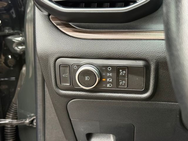 Used 2022 Green Ford Limited image 16