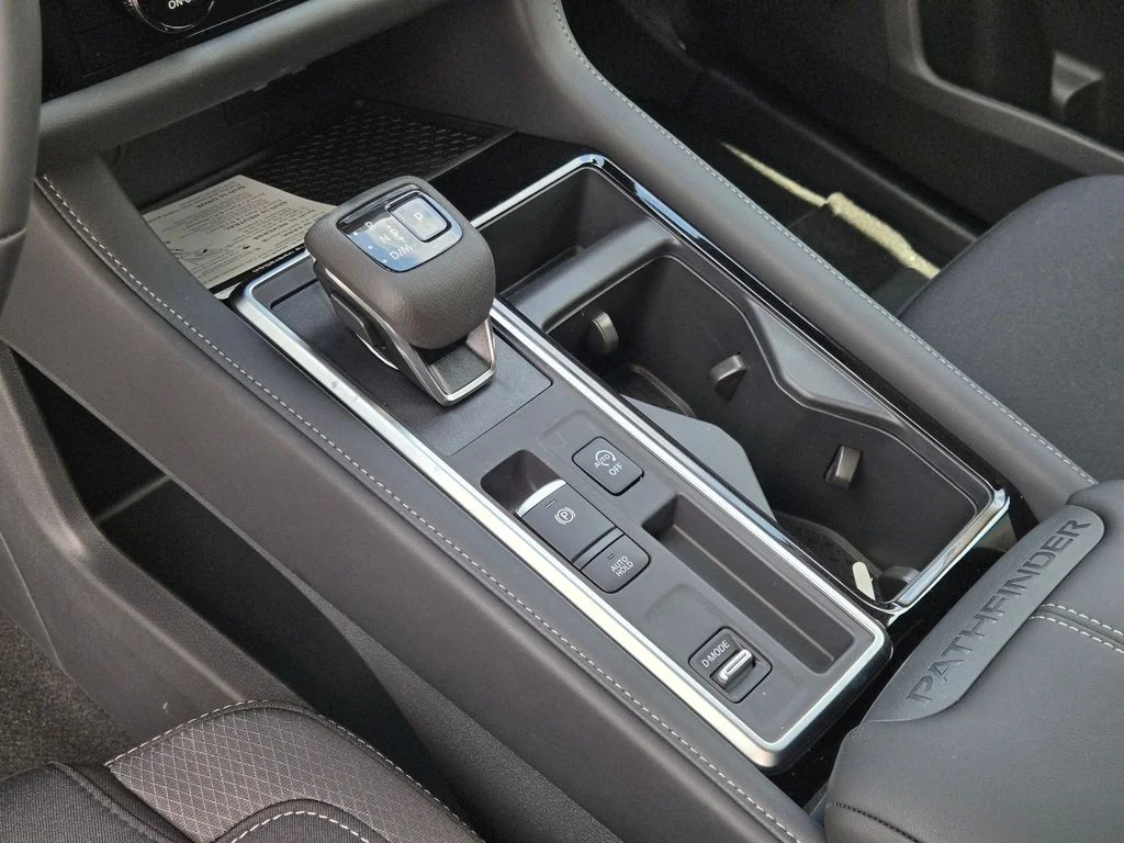 2026 Nissan Pathfinder SV - Photo 28