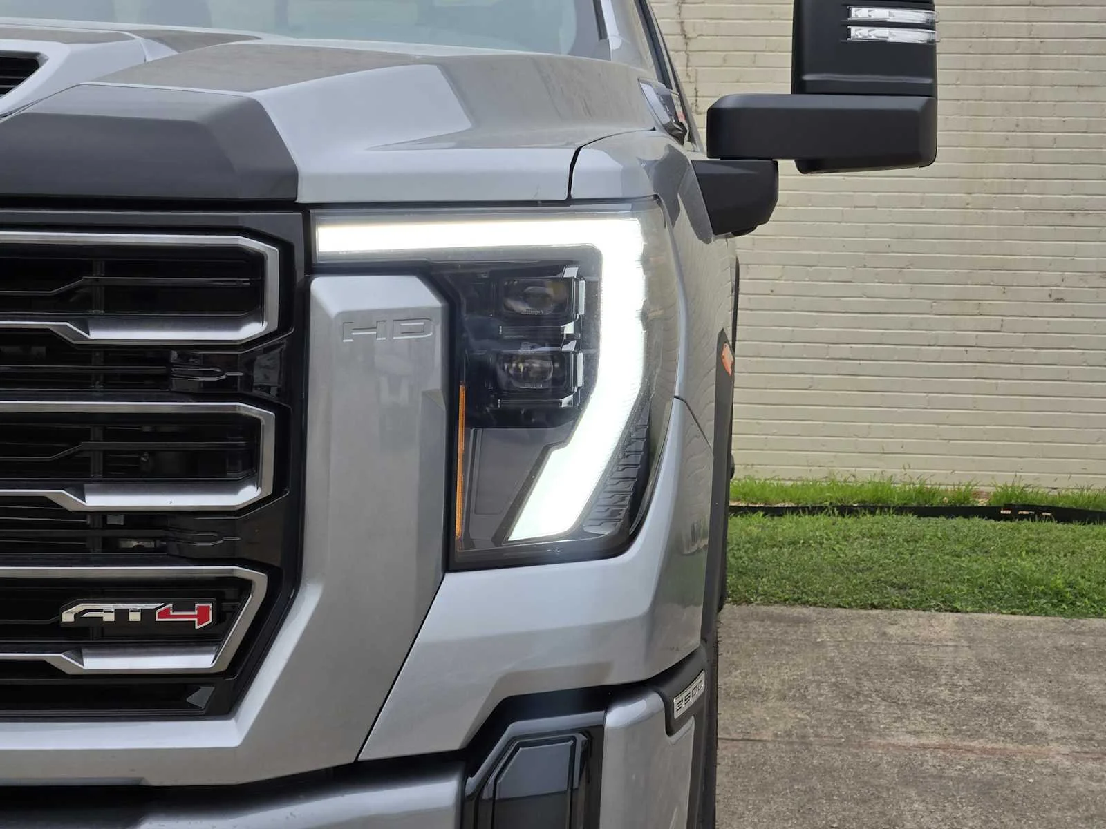 New 2026 Sterling Metallic GMC AT4 image 5